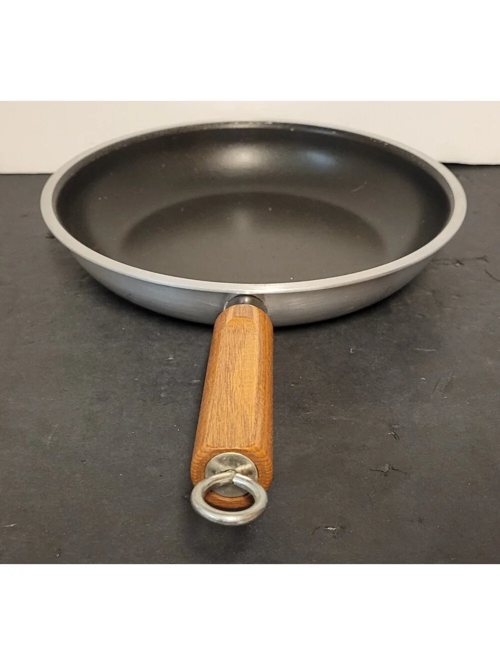 Mirro item being